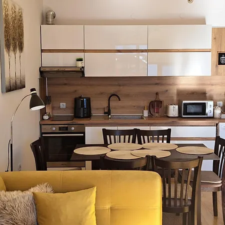 Sun And View Cozy 라즐로그